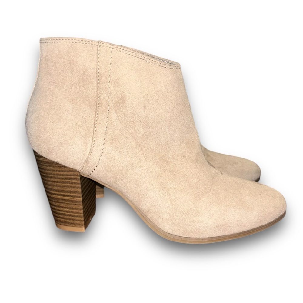 Old Navy • Tan Faux Leather Suede Ankle Booties, 3 Inch Heels, Light Tan, Size 7